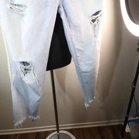 Abercrombie & Fitch Ames Low Rise Slim Boyfriend Jean size 31/12 - Picture 2 of 7